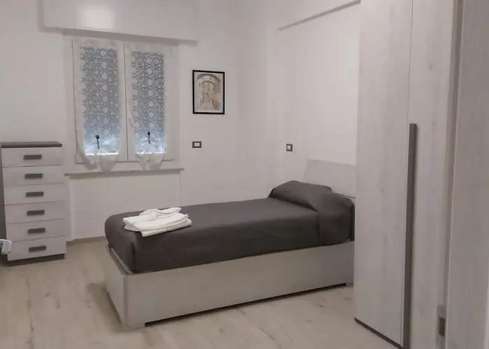Titti's House - Parcheggio Custodito In Garage Gratis